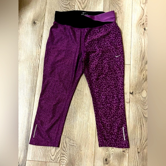 Nike Purple capris size S - Picture 1 of 4
